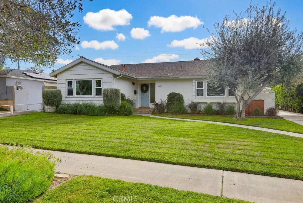 1010 W 21st Street, Santa Ana, California 92706 home-pic-2