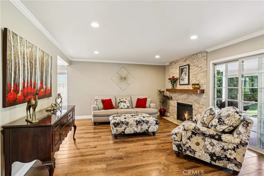 13541 Dean, Tustin, California 92780 home-pic-9