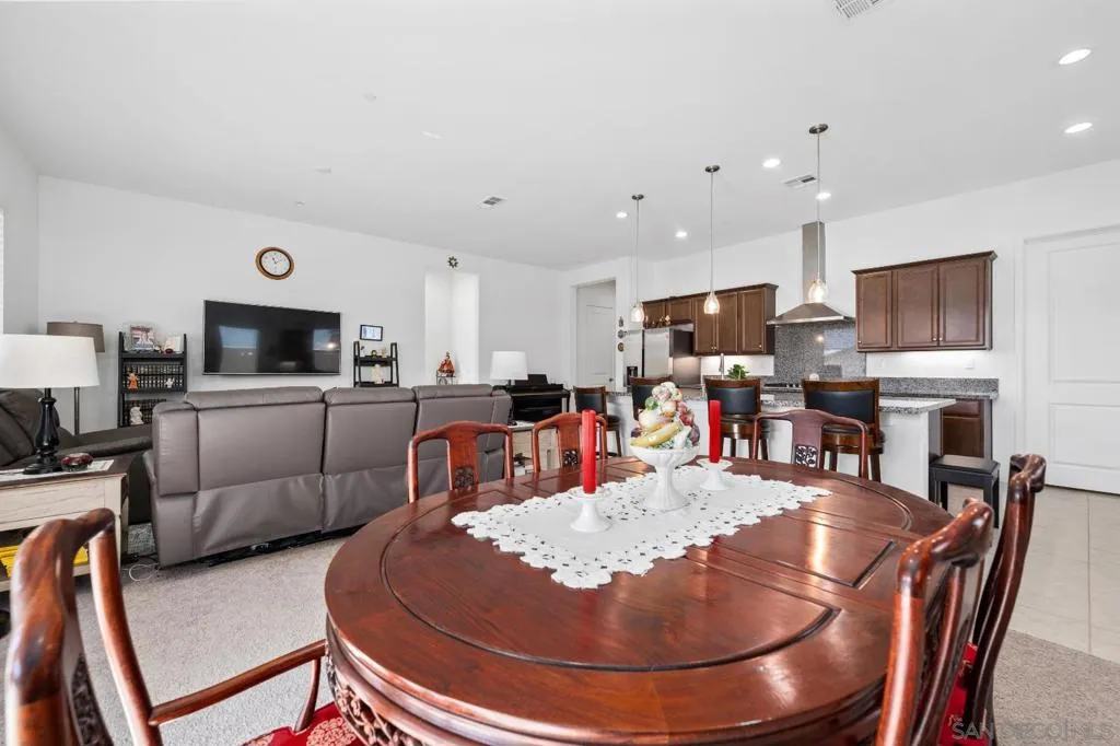 11885 Discovery Ct, Corona, California 92883 home-pic-17
