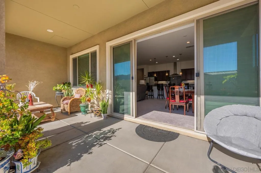 11885 Discovery Ct, Corona, California 92883 home-pic-25