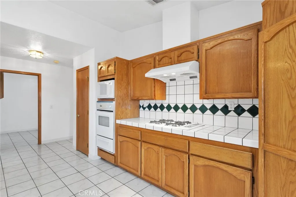 10578 Westway, Hesperia, California 92345 home-pic-13
