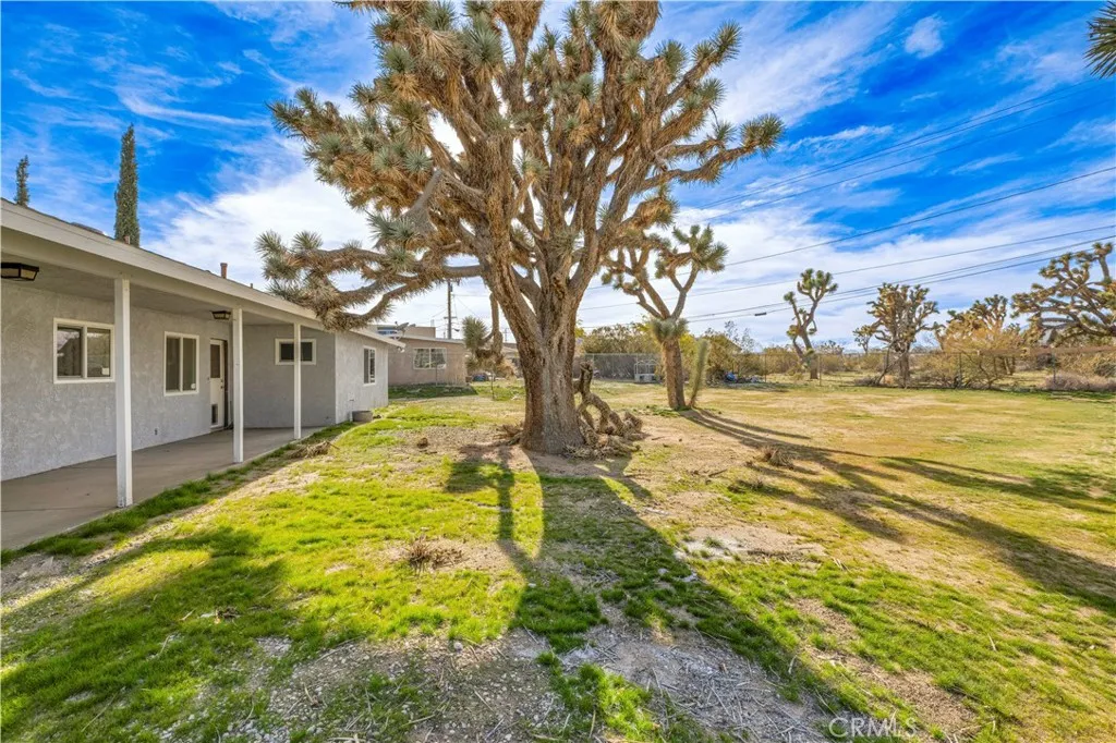 7010 Airway Avenue, Yucca Valley, California 92284 home-pic-53