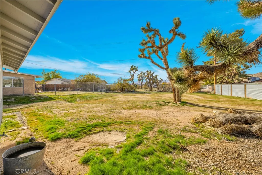 7010 Airway Avenue, Yucca Valley, California 92284 home-pic-34