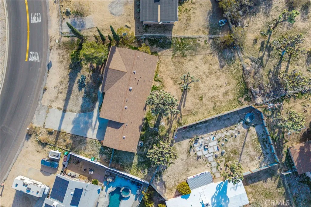 7010 Airway Avenue, Yucca Valley, California 92284 home-pic-55