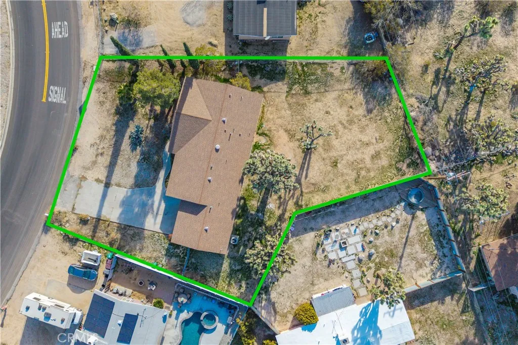 7010 Airway Avenue, Yucca Valley, California 92284 home-pic-44
