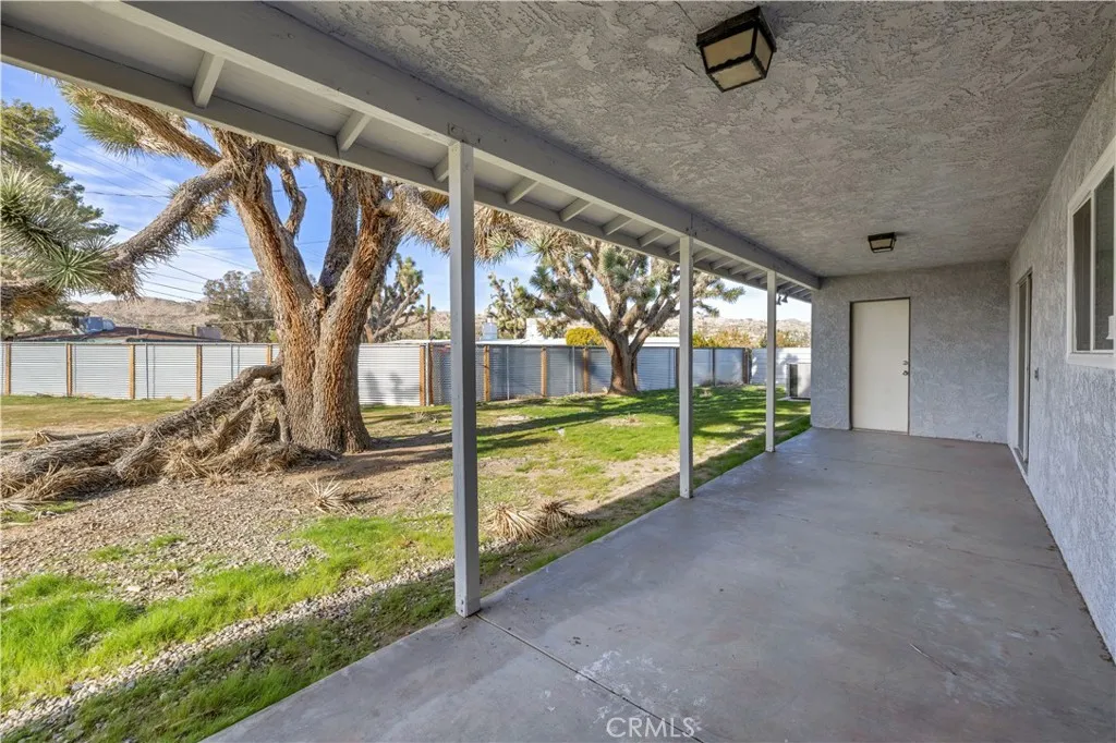 7010 Airway Avenue, Yucca Valley, California 92284 home-pic-63