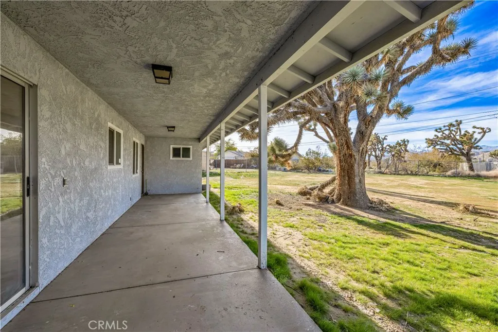 7010 Airway Avenue, Yucca Valley, California 92284 home-pic-62