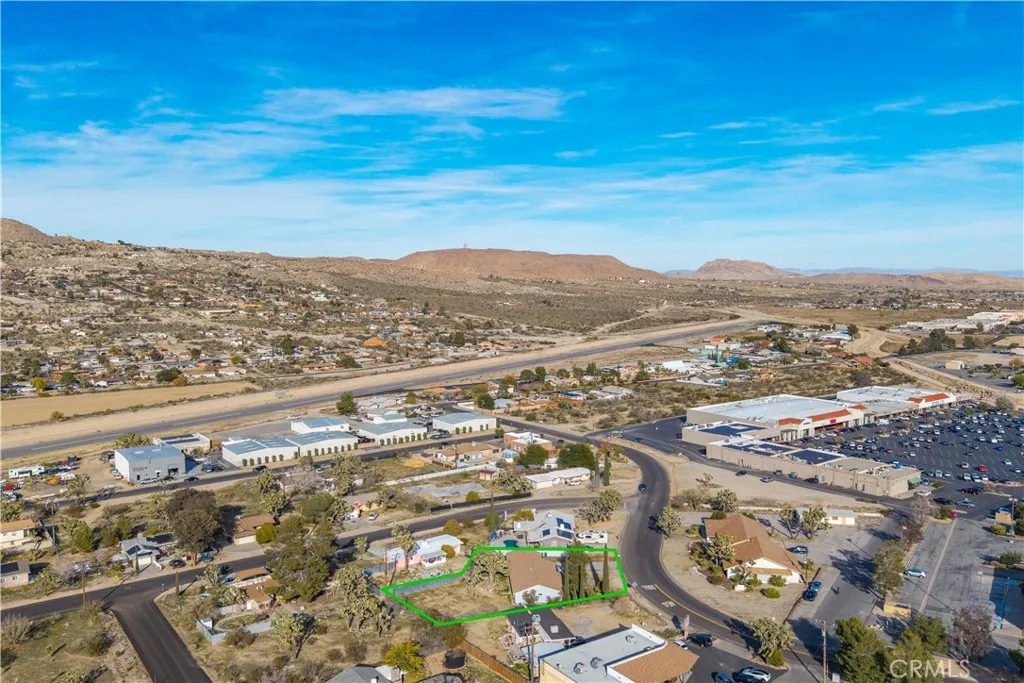 7010 Airway Avenue, Yucca Valley, California 92284 home-pic-49