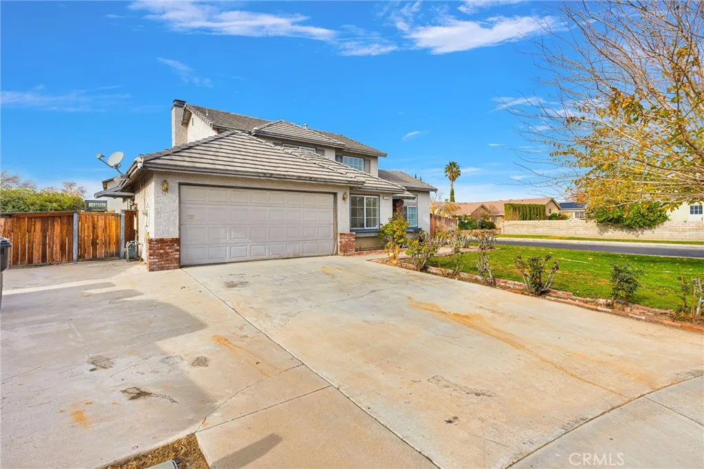 12734 Trotters Lane, Victorville, California 92392 home-pic-4