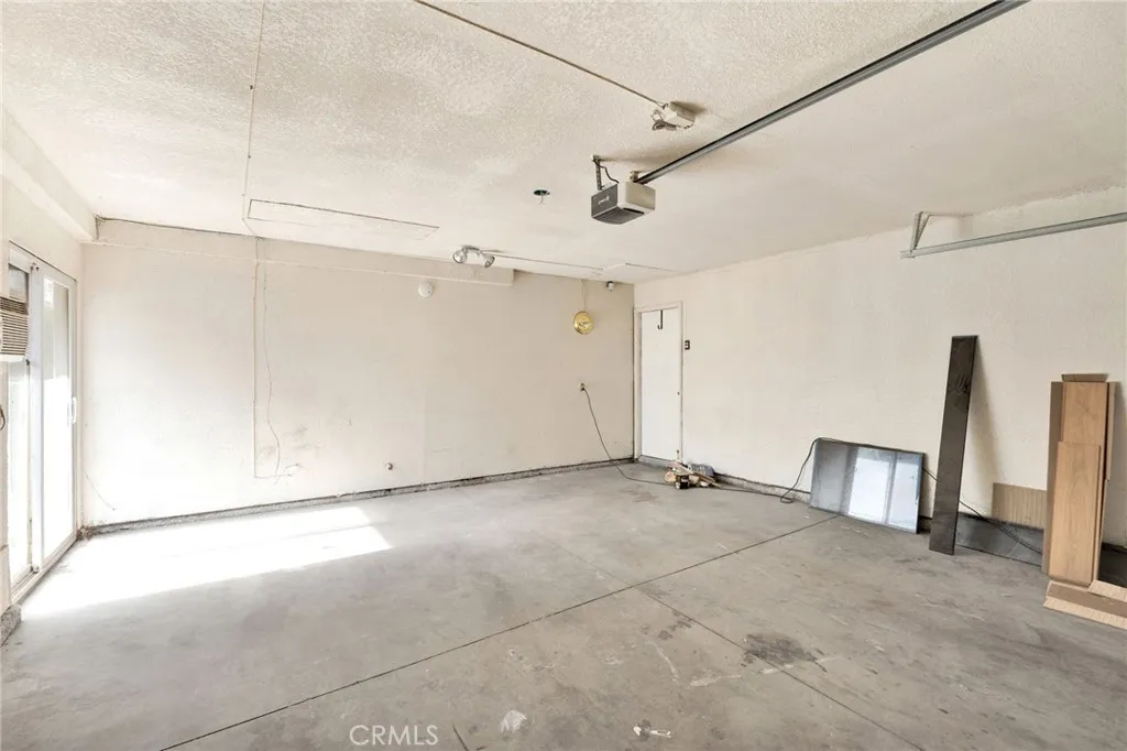 12734 Trotters Lane, Victorville, California 92392 home-pic-49