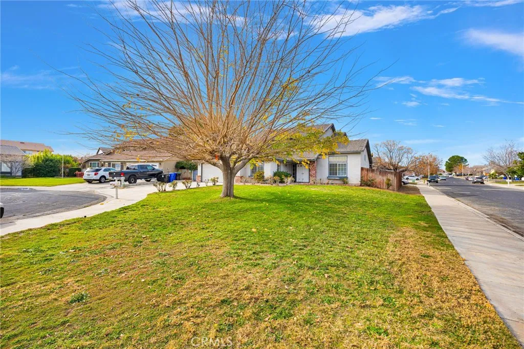 12734 Trotters Lane, Victorville, California 92392 home-pic-5