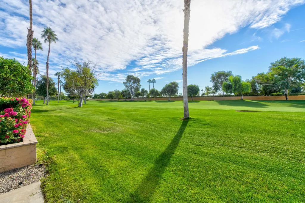 77653 Woodhaven Drive S, Palm Desert, California 92211 home-pic-28