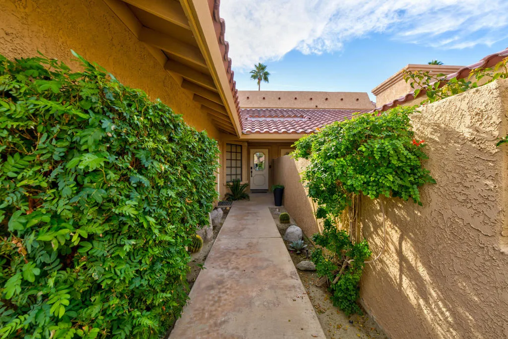 77653 Woodhaven Drive S, Palm Desert, California 92211 home-pic-30
