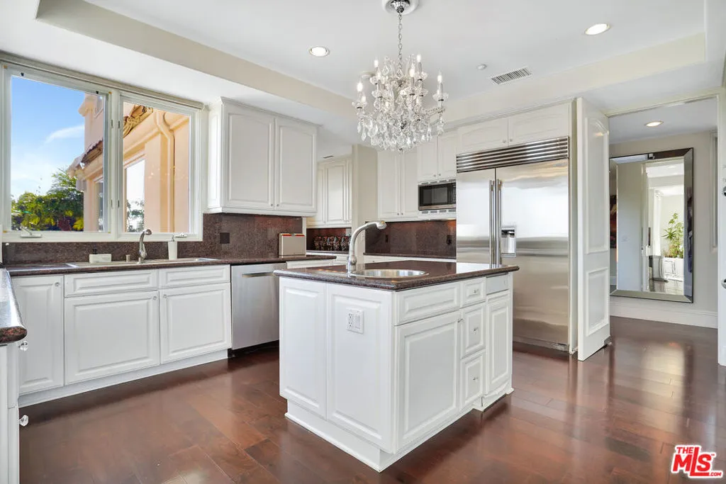 Kitchen looking N