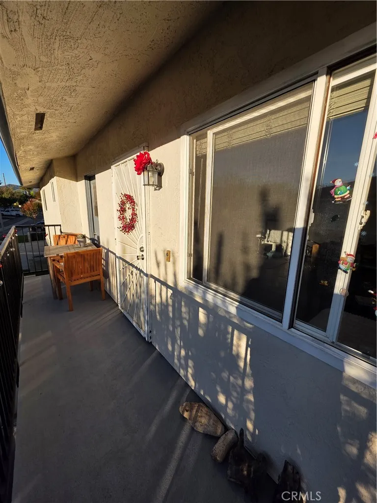 1211 Bryce, Ventura, California 93003 home-pic-1