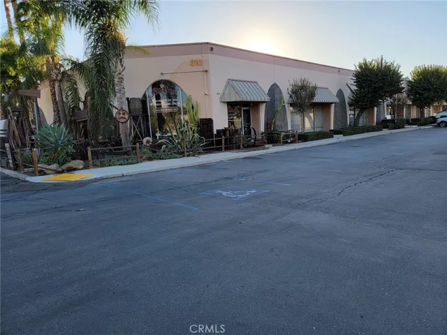 312 Cota, Corona, California 92882