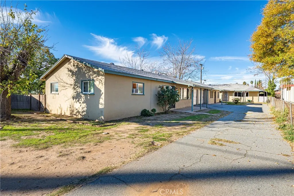 685 Massachusetts, Beaumont, California 92223 home-pic-1