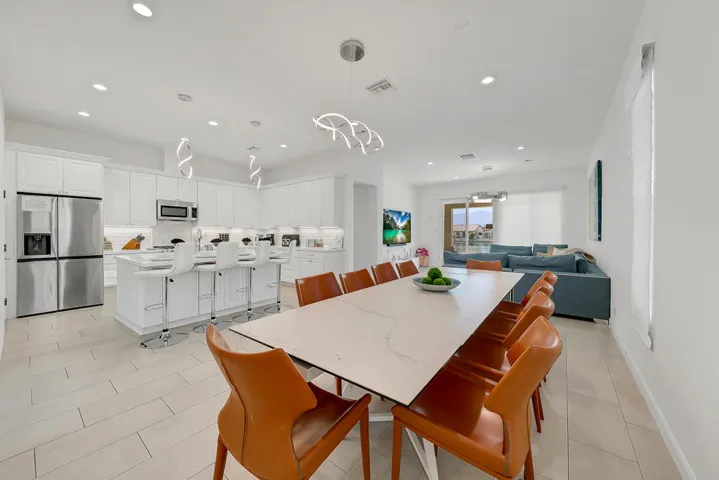 10 DINING MLS