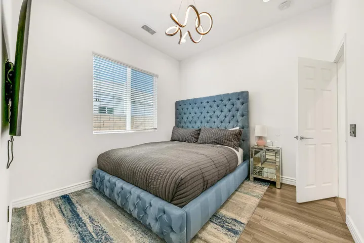 21 BEDROOM MLS