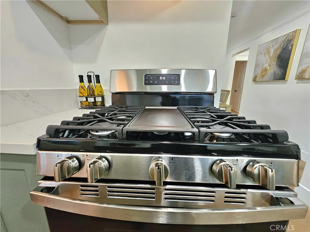 3104 W 43rd Place, Los Angeles, California 90008 home-pic-19