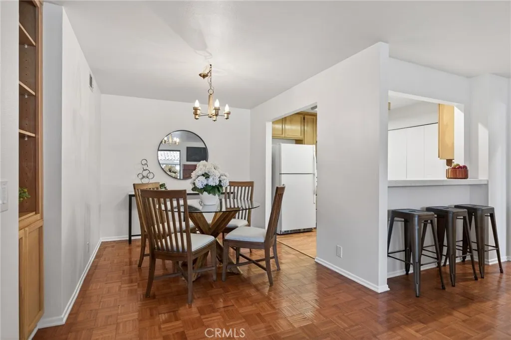 2033 Majorca Drive, Oxnard, California 93035 home-pic-25
