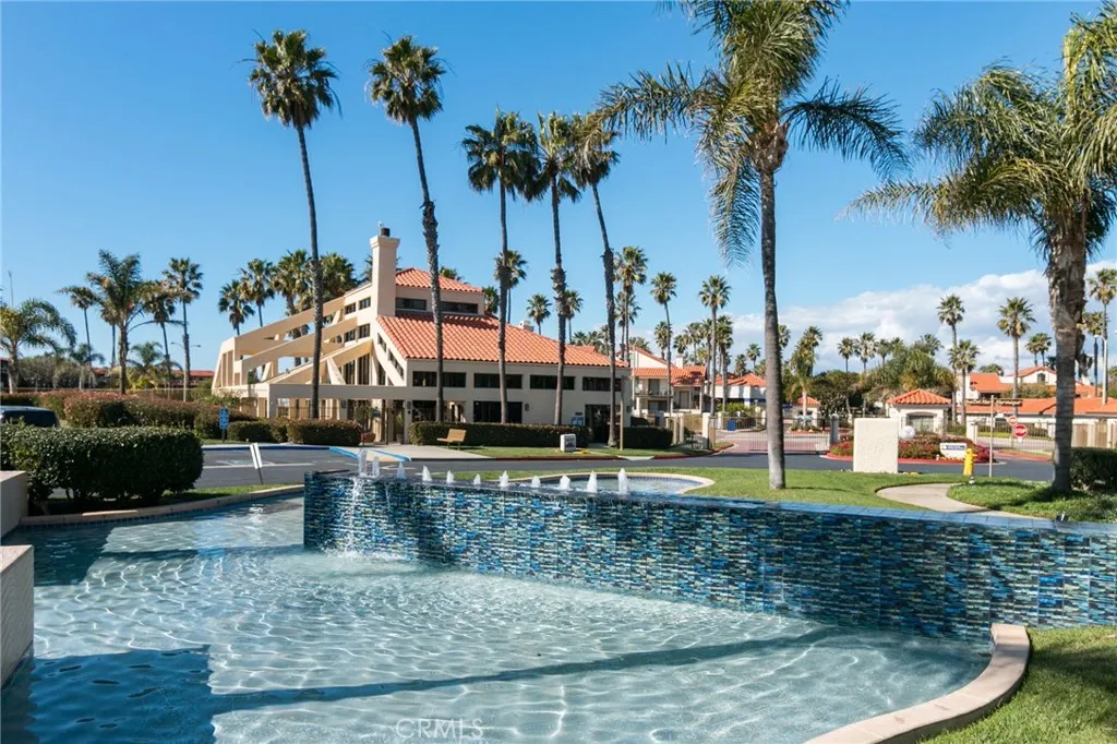 2033 Majorca Drive, Oxnard, California 93035 home-pic-43