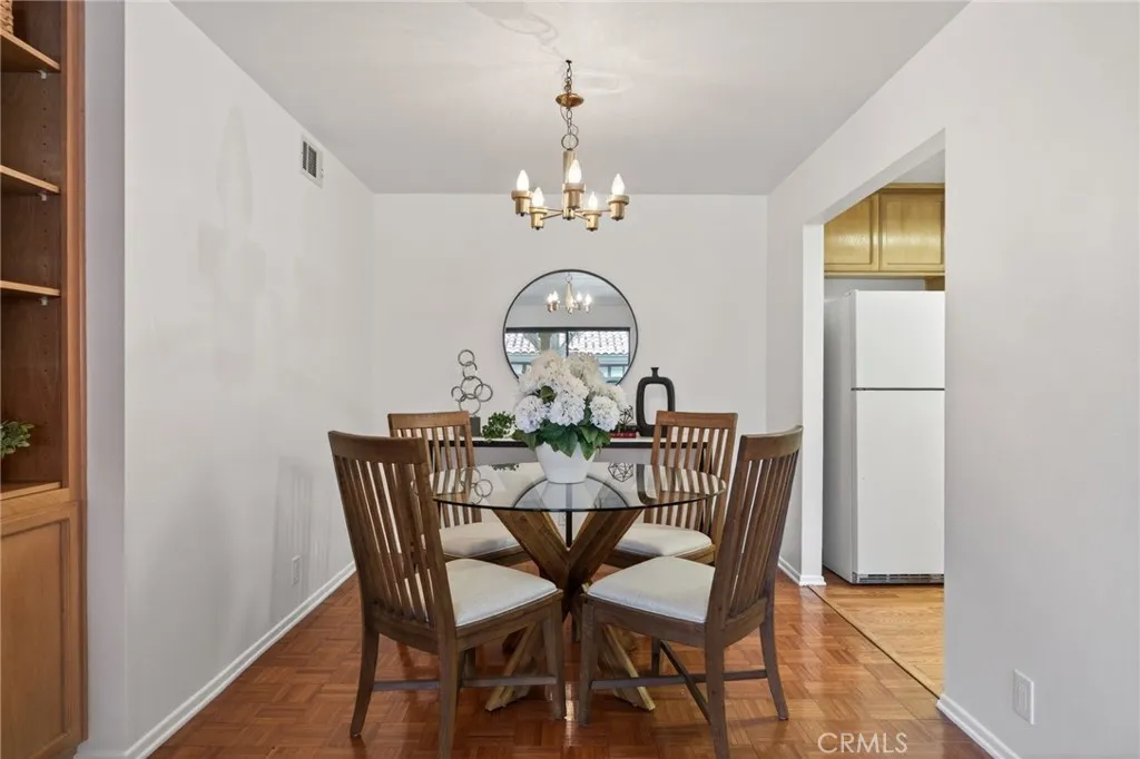 2033 Majorca Drive, Oxnard, California 93035 home-pic-26