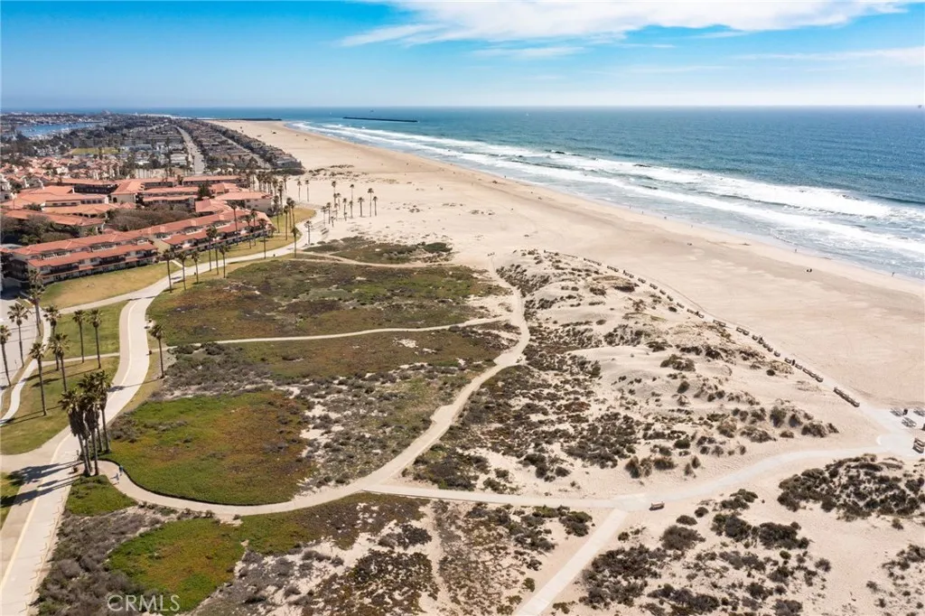2033 Majorca Drive, Oxnard, California 93035 home-pic-47
