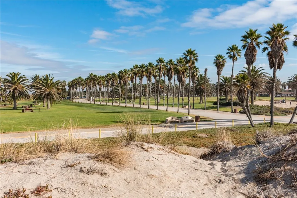 2033 Majorca Drive, Oxnard, California 93035 home-pic-49
