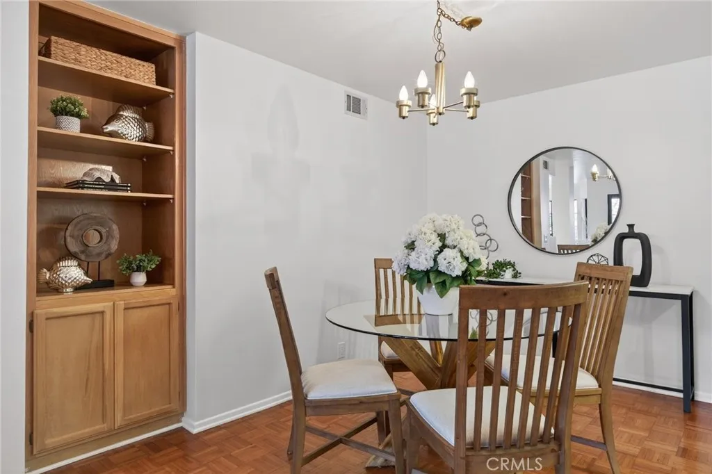 2033 Majorca Drive, Oxnard, California 93035 home-pic-27