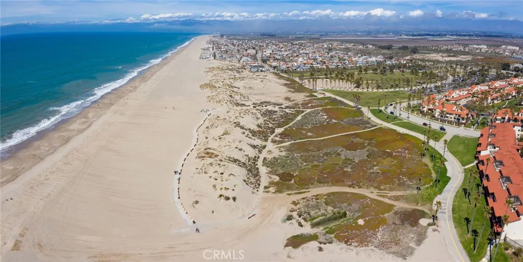 2033 Majorca Drive, Oxnard, California 93035 home-pic-46