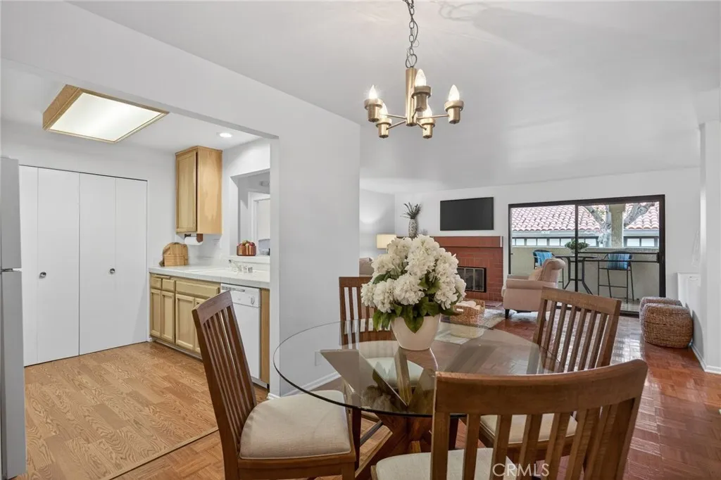 2033 Majorca Drive, Oxnard, California 93035 home-pic-28