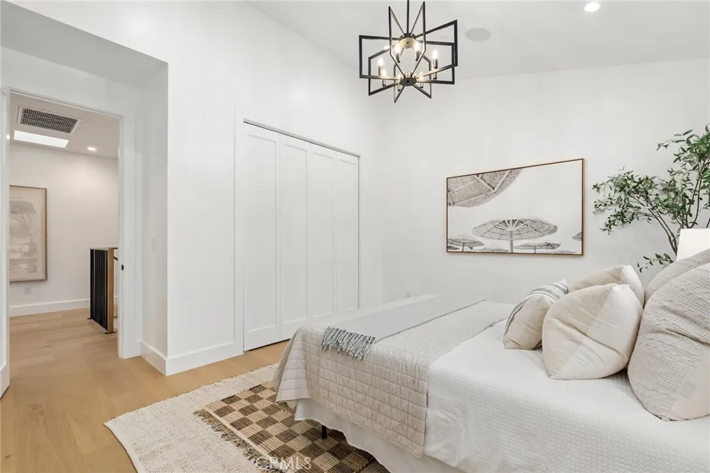 1612 Magnolia, Manhattan Beach, California 90266 home-pic-37