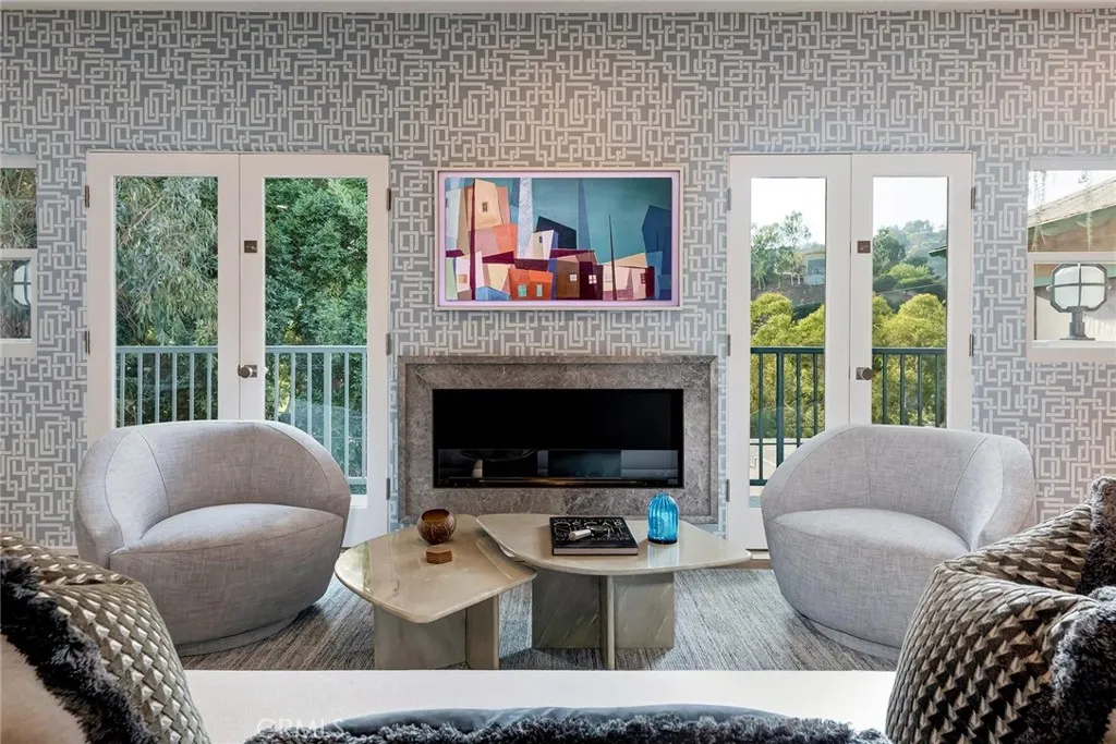 8374 Yucca Trail, Los Angeles, California 90046 home-pic-2