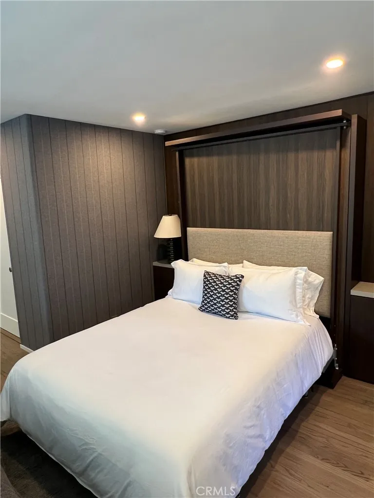 8374 Yucca Trail, Los Angeles, California 90046 home-pic-24