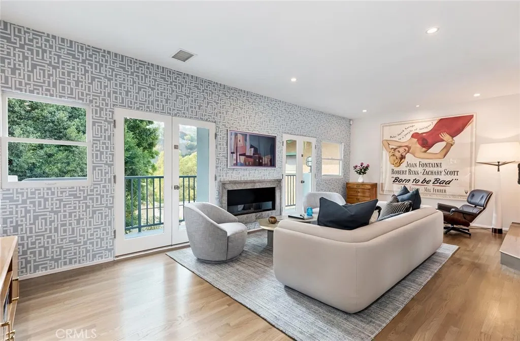 8374 Yucca Trail, Los Angeles, California 90046 home-pic-7