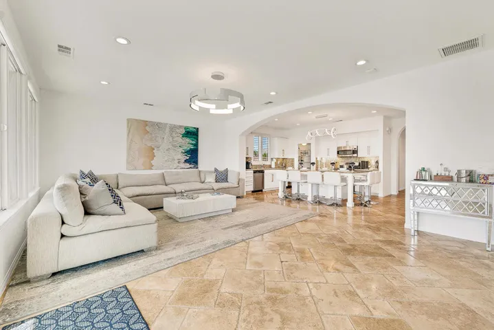 14 LIVING MLS