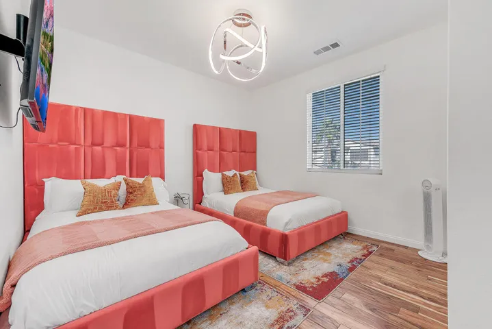 25 BEDROOM MLS
