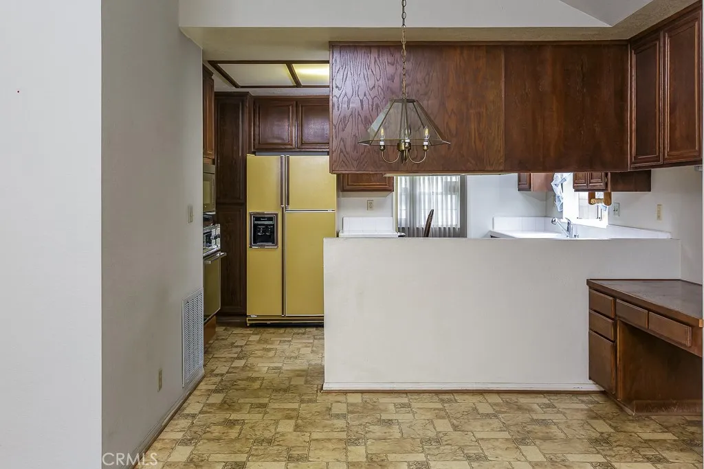 42427 61st Street W, Lancaster, California 93536 home-pic-11