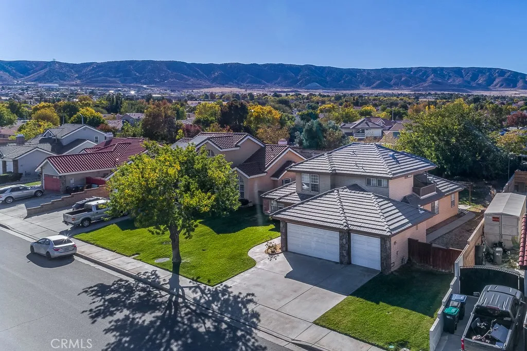 42427 61st Street W, Lancaster, California 93536 home-pic-3