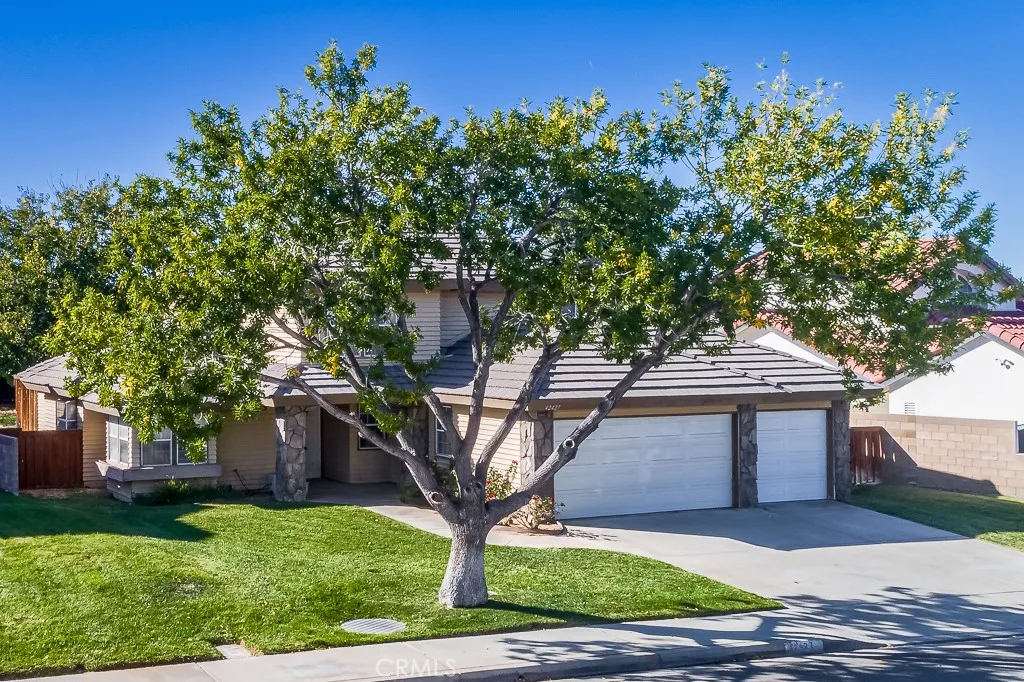 42427 61st Street W, Lancaster, California 93536 home-pic-2