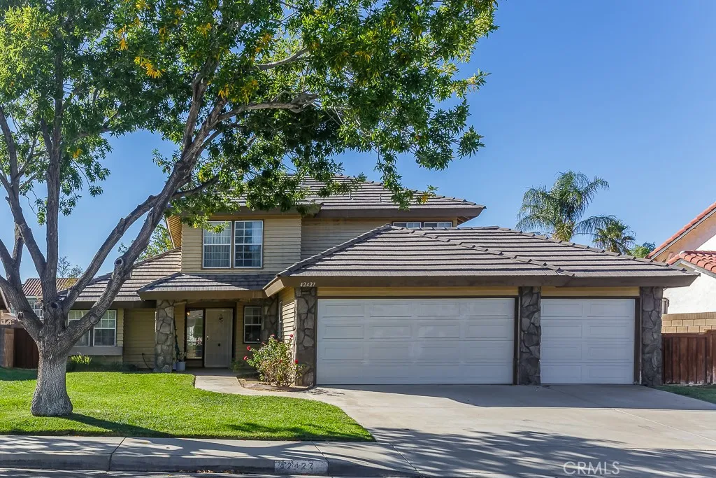 42427 61st Street W, Lancaster, California 93536 home-pic-1