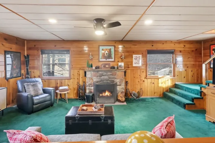 1053 Bruin, Fawnskin, California 92333