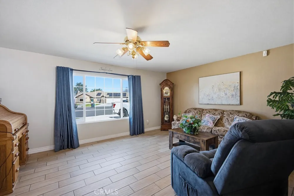 438 Tanner, Riverside, California 92507 home-pic-10