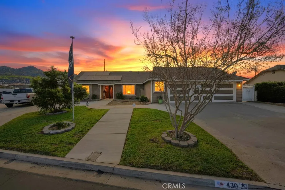 438 Tanner, Riverside, California 92507 home-pic-1