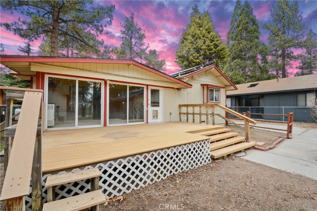1016 Anita Avenue, Big Bear City, California 92314 home-pic-26