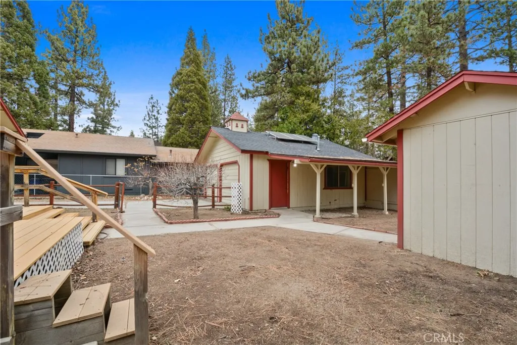 1016 Anita Avenue, Big Bear City, California 92314 home-pic-22