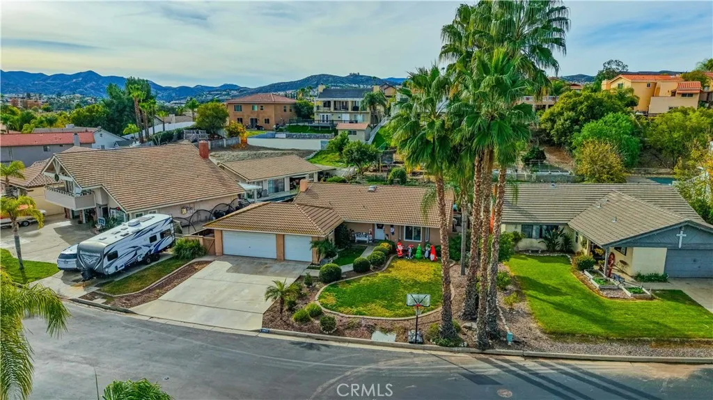 29629 Big Range Road, Canyon Lake, California 92587 home-pic-57