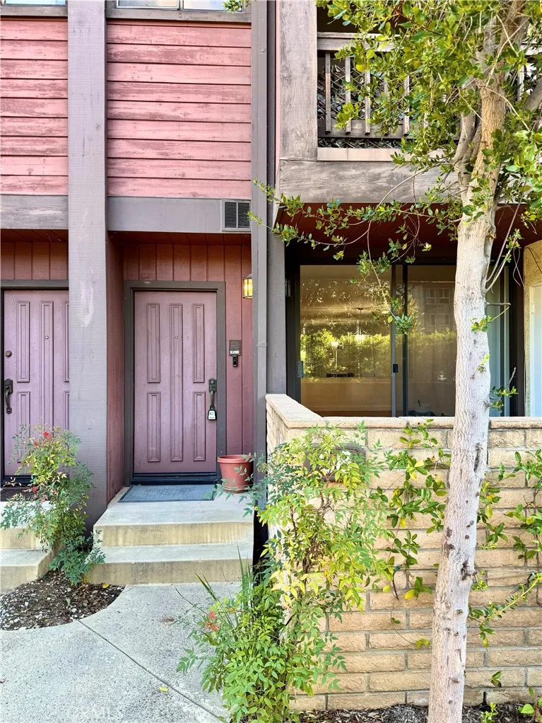21930 Marylee 98, Woodland Hills, California 91367 home-pic-24
