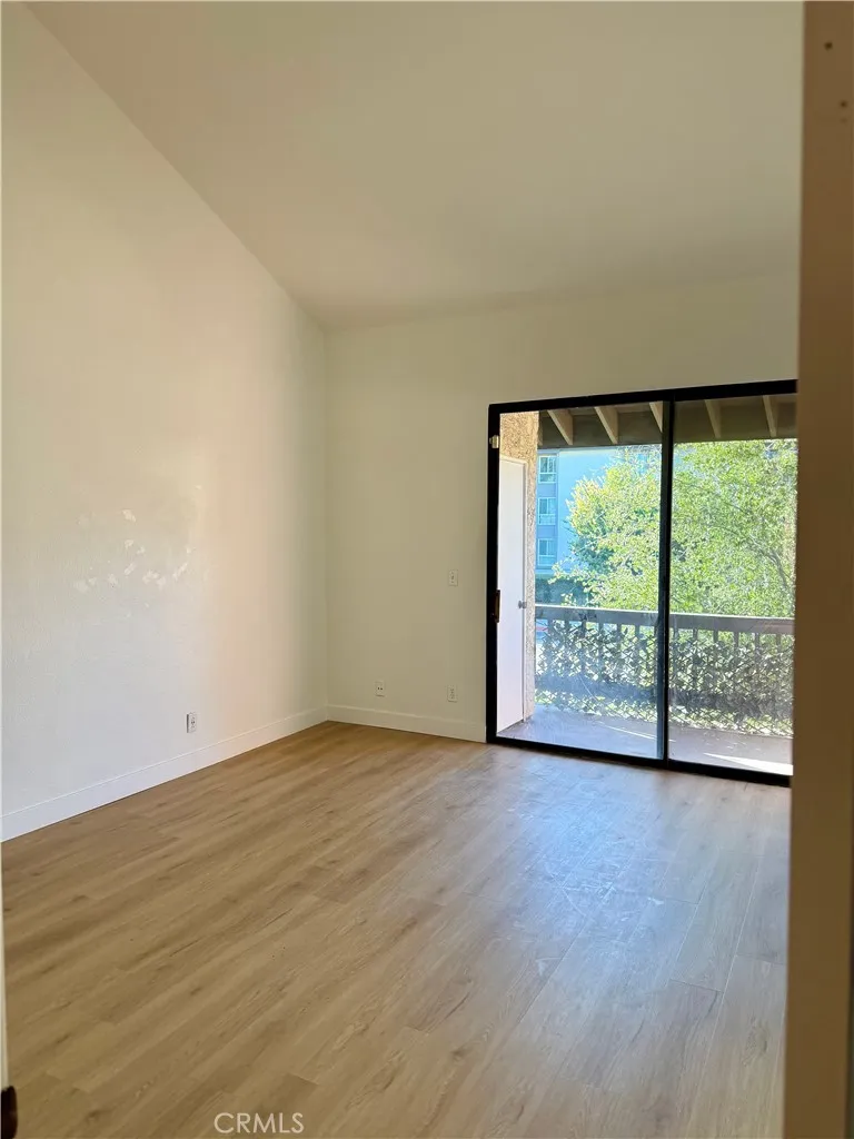 21930 Marylee 98, Woodland Hills, California 91367 home-pic-16